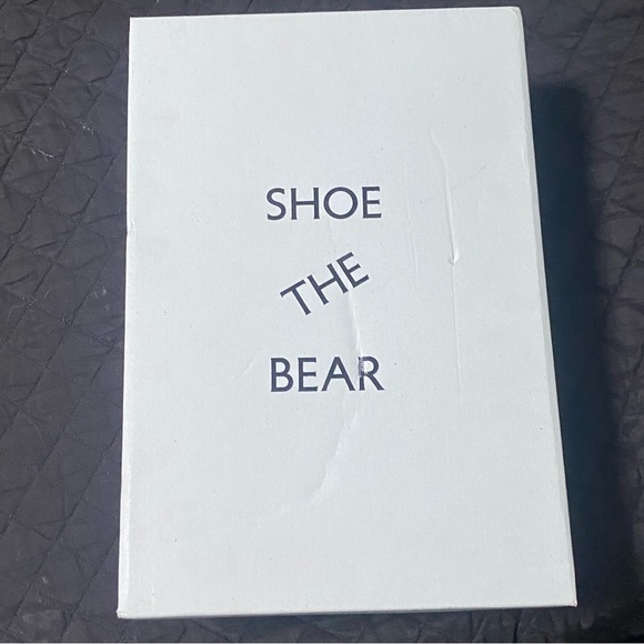 The shoe bear size US 9. Fits like a 9.5. Brand new - Picture 4 of 13